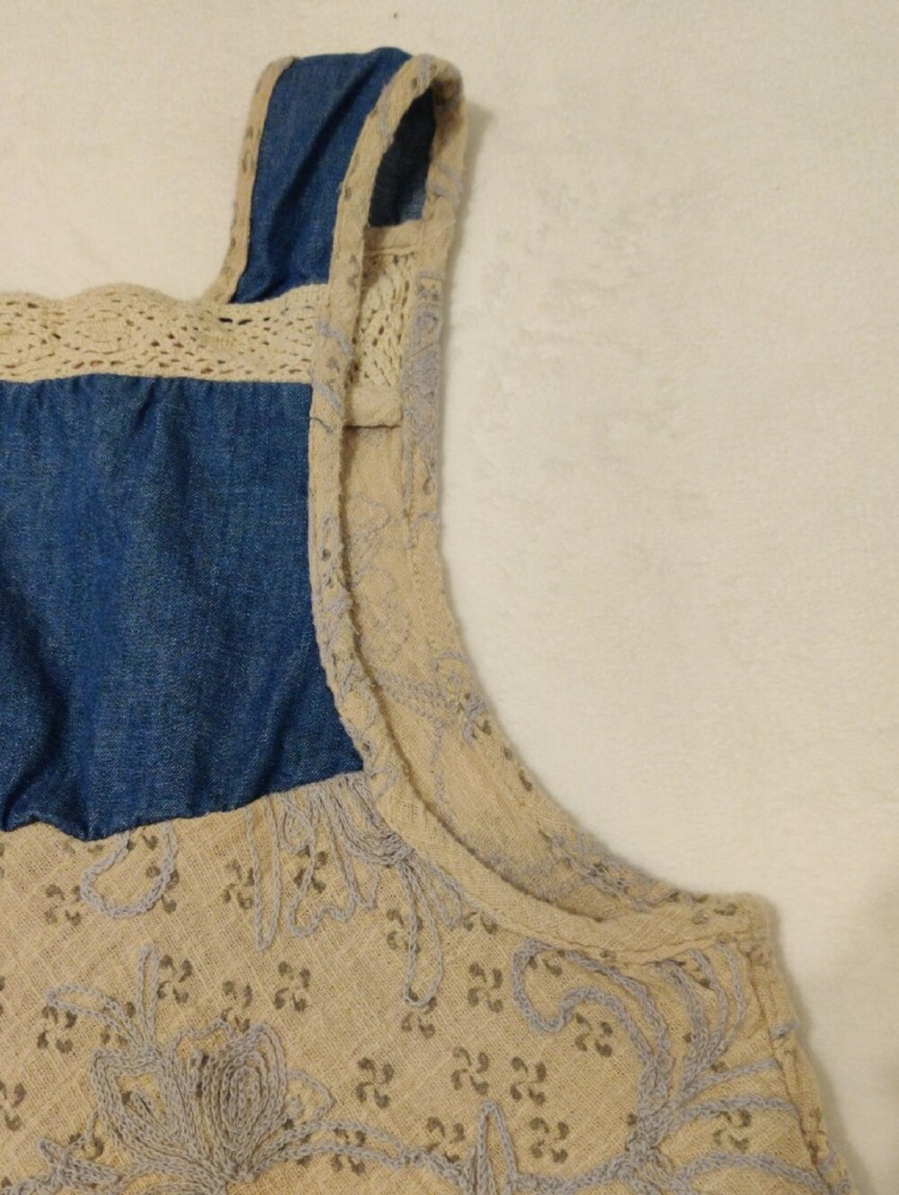 Trinity Crochet-Trim Paisley Tank - Cream & Blue - Picture 11 of 13